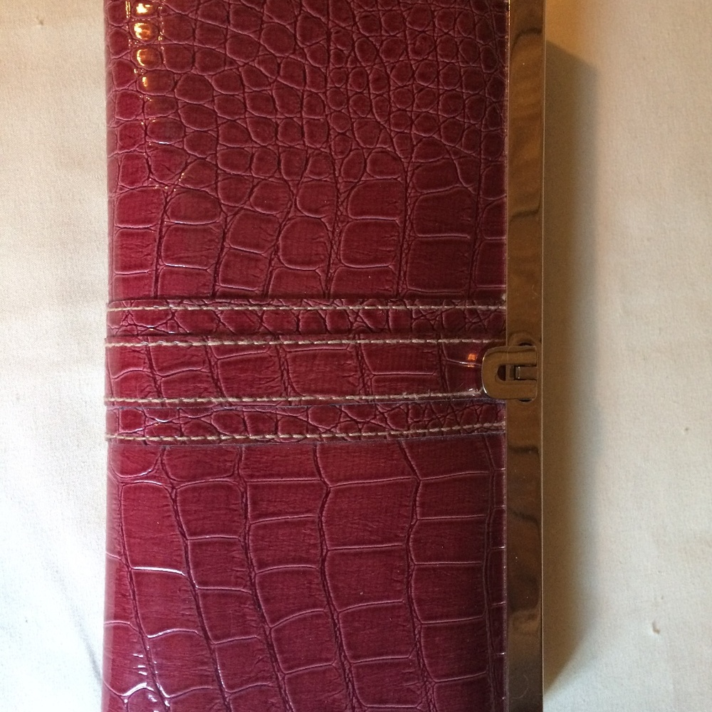 Ladies leather wallet